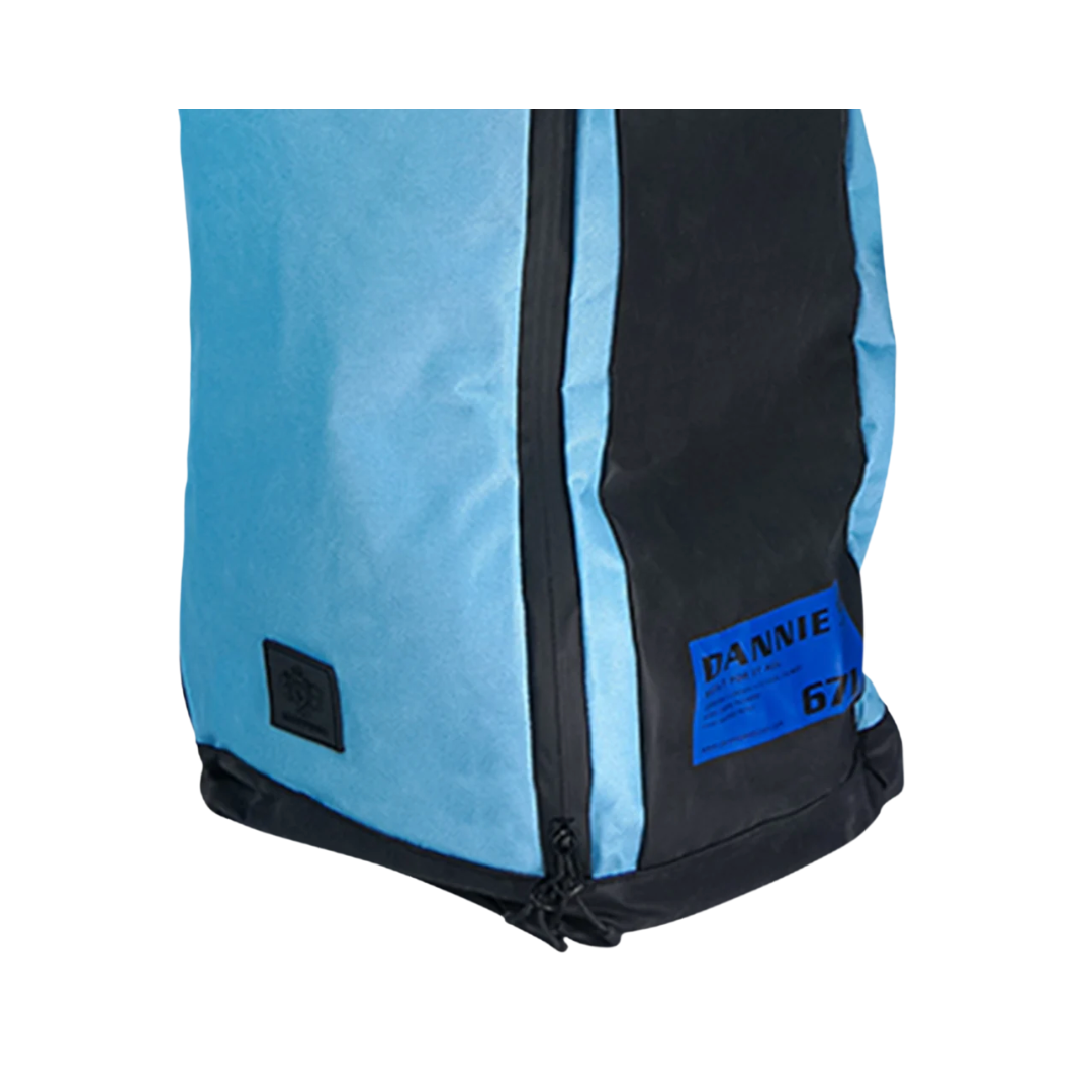 FUNDA GRYPHON DANNIE ICE BLUE